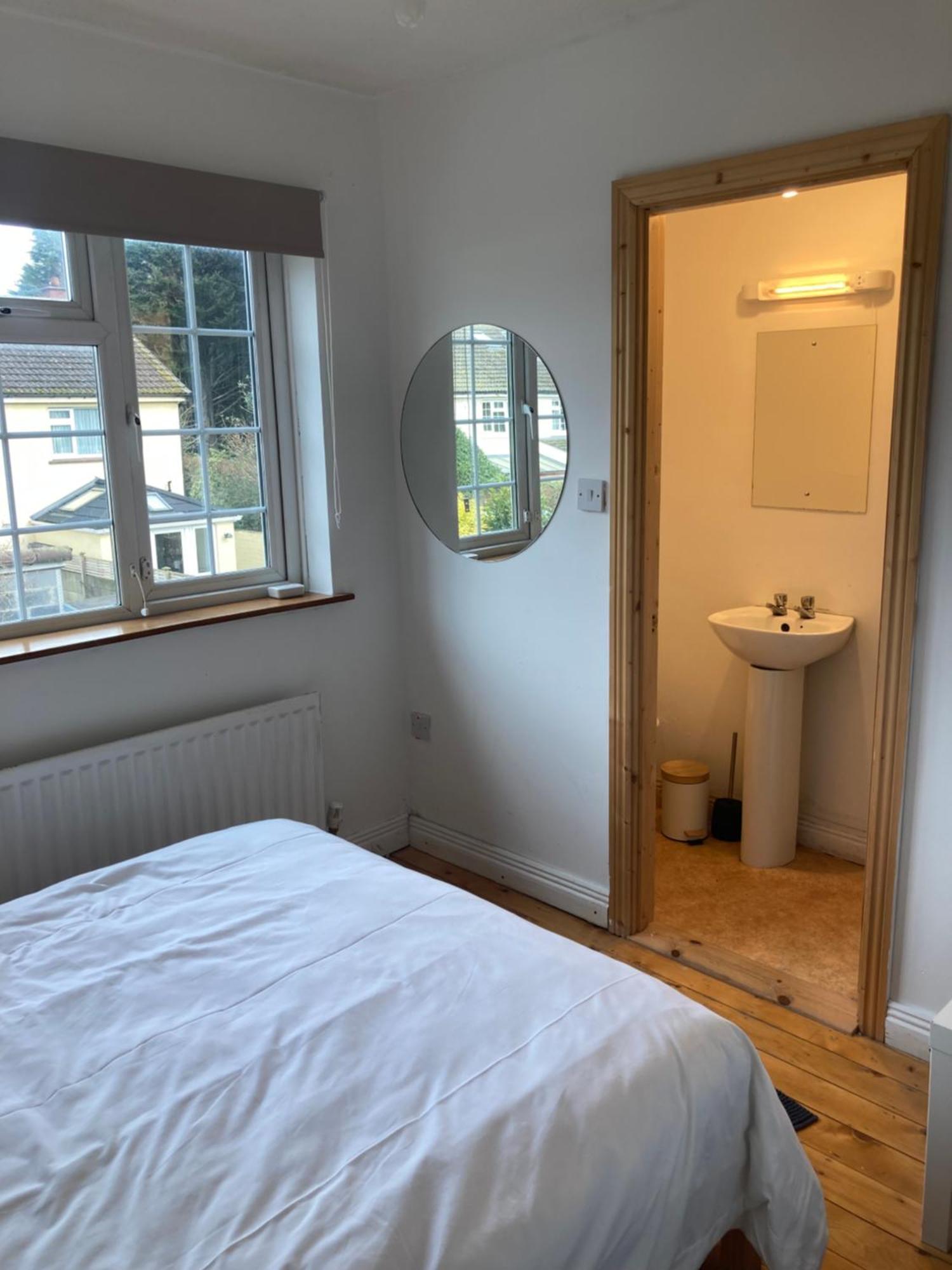 Villa Entire Terraced Two Story Redbrick House With Parking In Secluded Cul De Sac Dublin Exterior foto